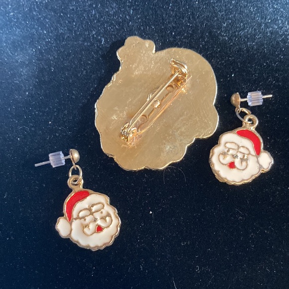 Brooch and earring Santa 🧑🎄 set - Picture 4 of 5